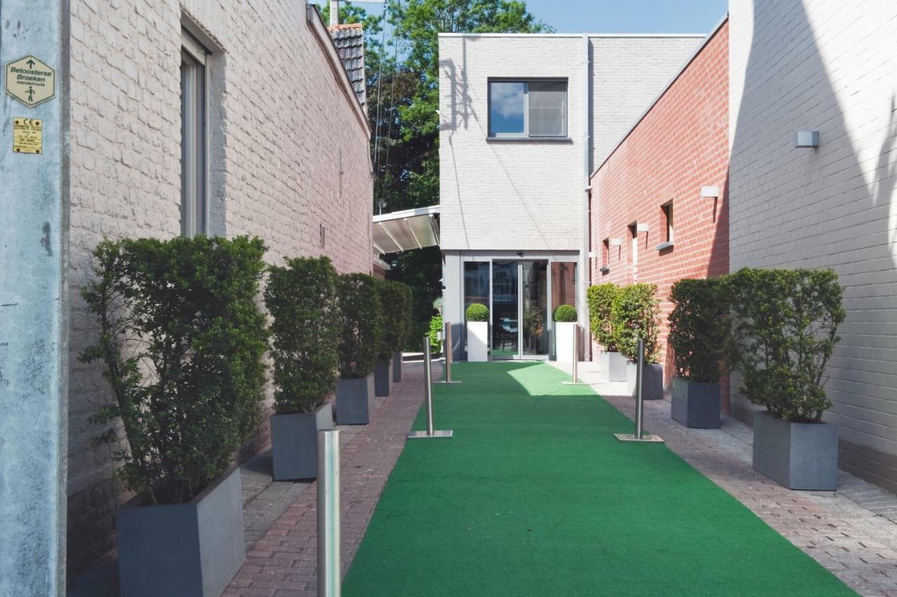 Feestzaal De Kroon Diksmuide Exterior photo
